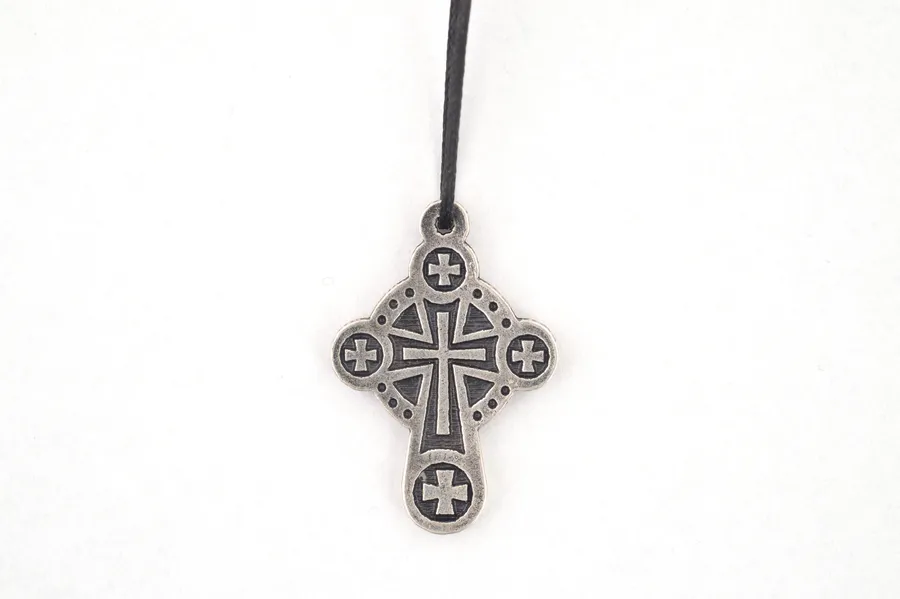 Metal neck cross 22